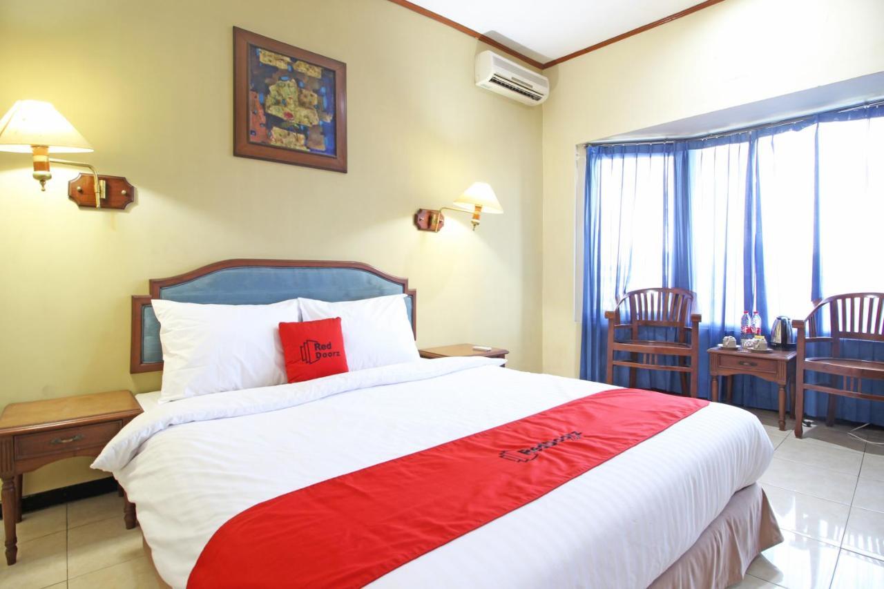 Hotel Reddoorz Near Malioboro Tugu Station Jogja Yogyakarta Exterior foto